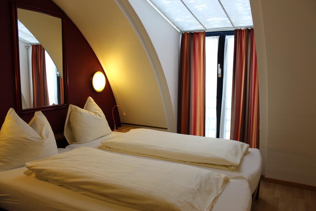 לוצרן Hotel Falken מראה חיצוני תמונה